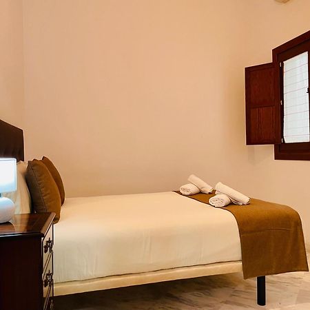 Apartamento Plaza Del Salvador Cuesta Del Rosario Seville Luaran gambar