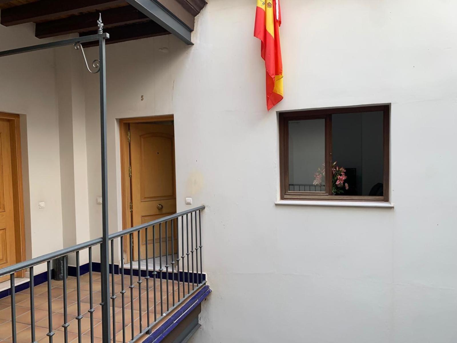 Apartamento Plaza Del Salvador Cuesta Del Rosario Seville Luaran gambar